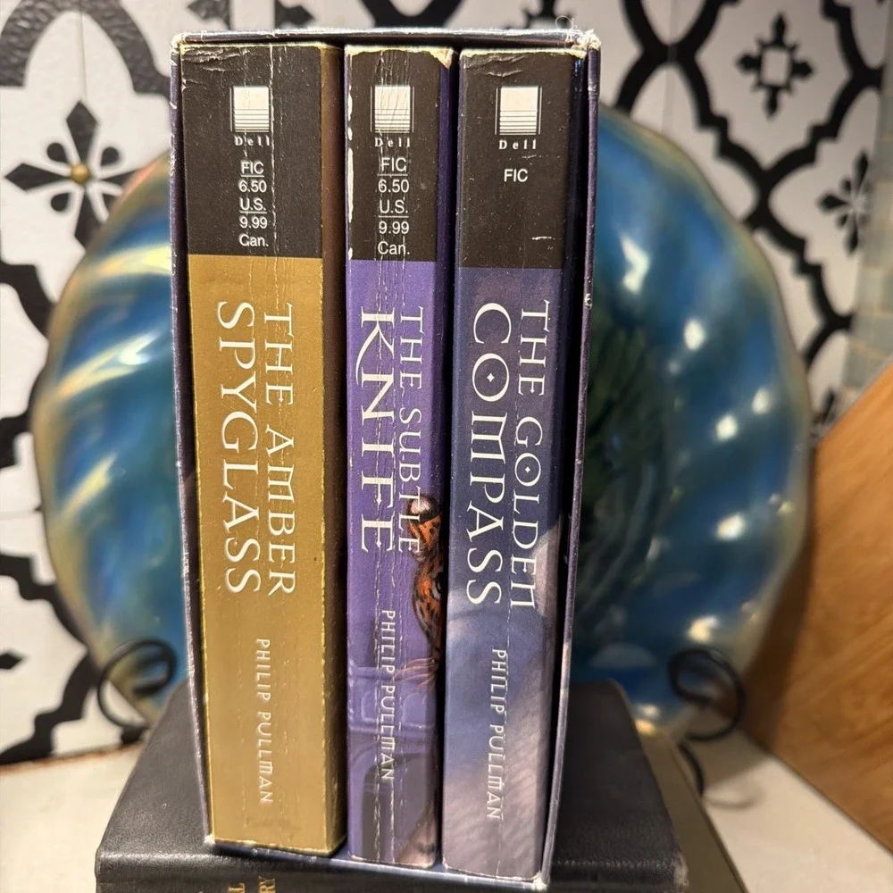 His Dark Materials Boxed Set Philip Pullman - The Golden Compass